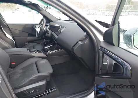 2025 BMW X3 30 xDrive z USA, uszkodzony, nr VIN 5UX53GP09S9Z27829